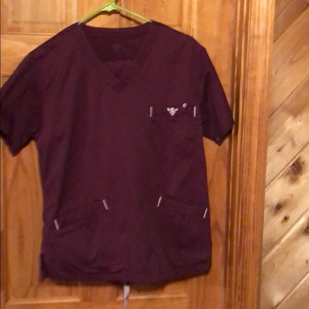 Med couture 2 piece scrub set .